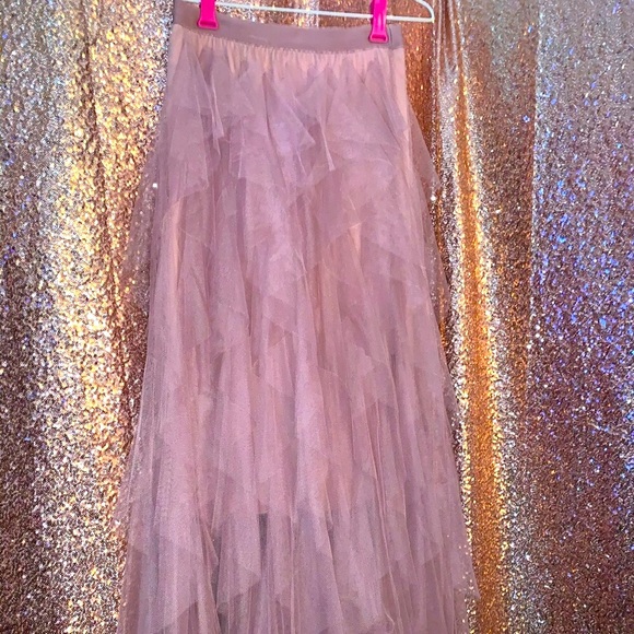 PRICE DROP! Pink Tulle Long Skirt - Picture 5 of 12